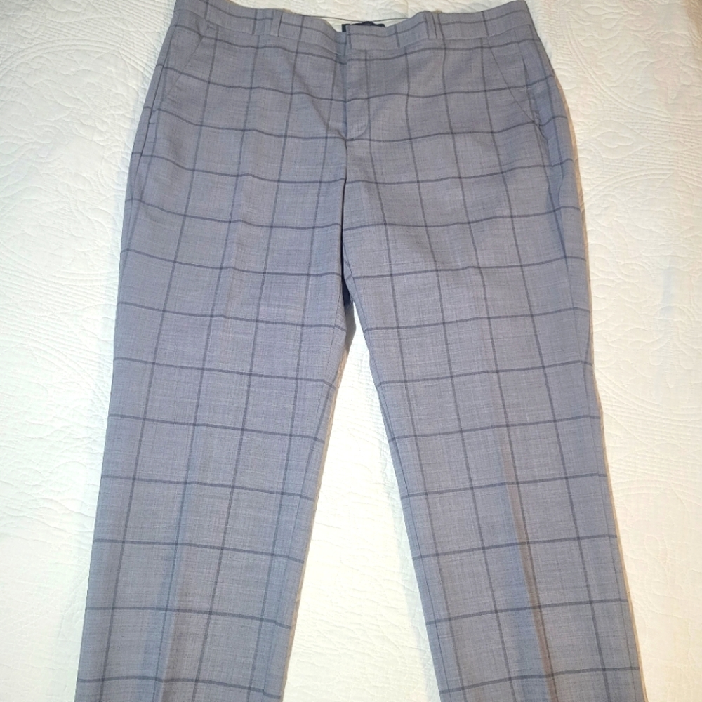 Banana Republic Averic